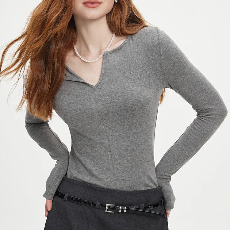 Blusa Liora – Decote em V - SOMENTE HOJE COMPRE E GANHE UM COLAR DE BRINDE